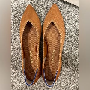 Brand new Rothy’s size 9 pointed toe flats